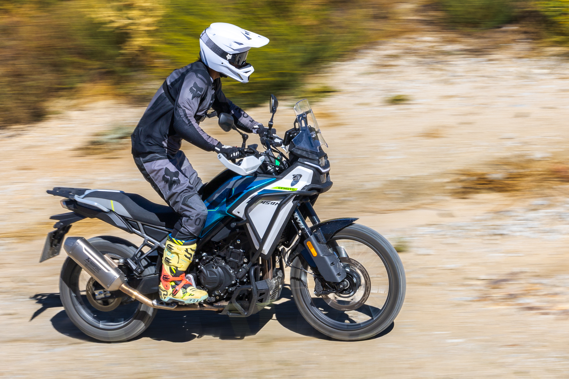 Comparativa: Moto Morini Alltrhike 450 Vs CFMOTO 450MT