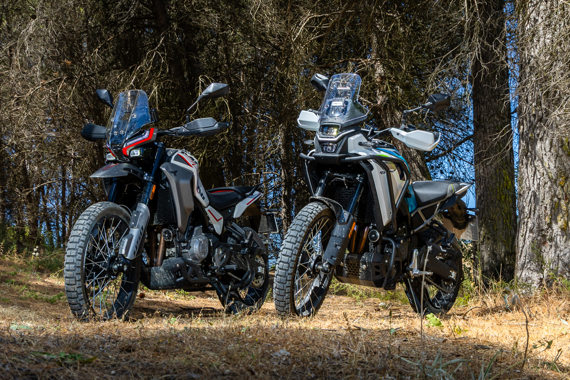 Comparativa: Moto Morini Alltrhike 450 Vs CFMOTO 450MT