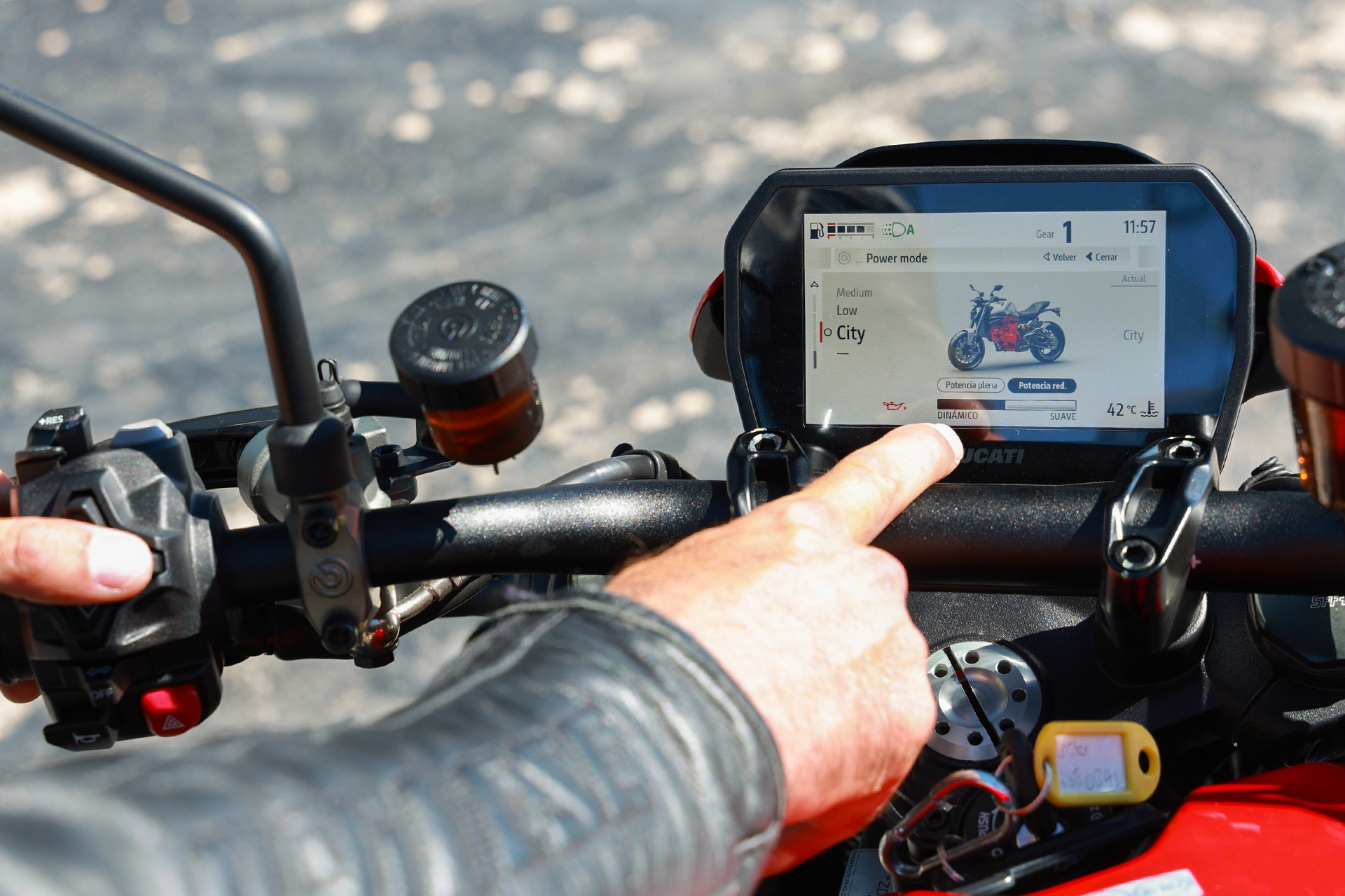 Prueba Ducati Monster 2026