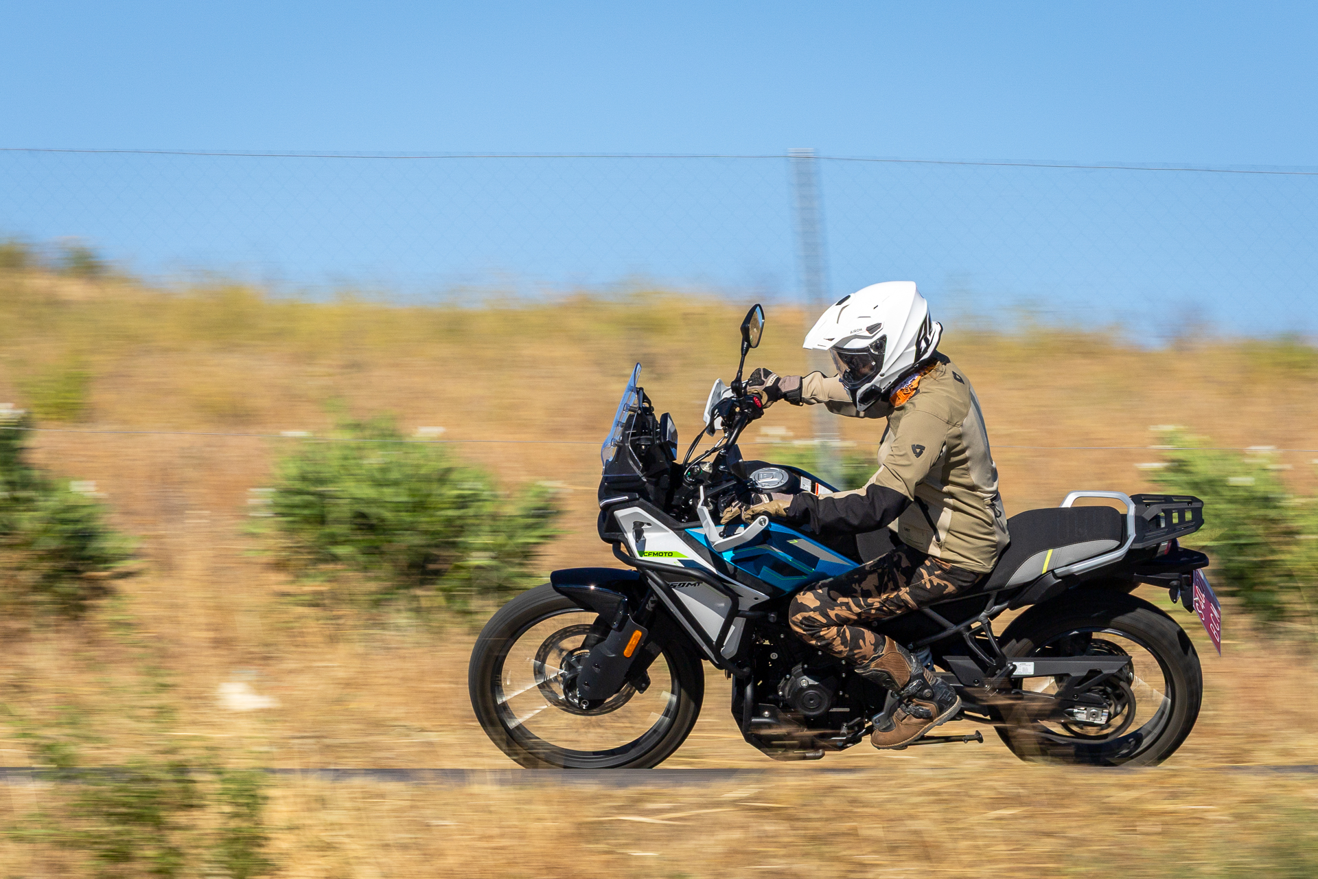 Comparativa: Moto Morini Alltrhike 450 Vs CFMOTO 450MT