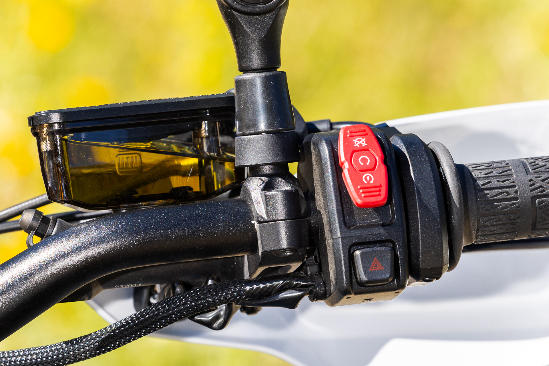 Comparativa: Moto Morini Alltrhike 450 Vs CFMOTO 450MT