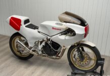 Esta icónica Supermono está a la venta: Honda TH1R Ikuzawa-Harris de 1988