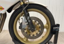 Esta icónica Supermono está a la venta: Honda TH1R Ikuzawa-Harris de 1988