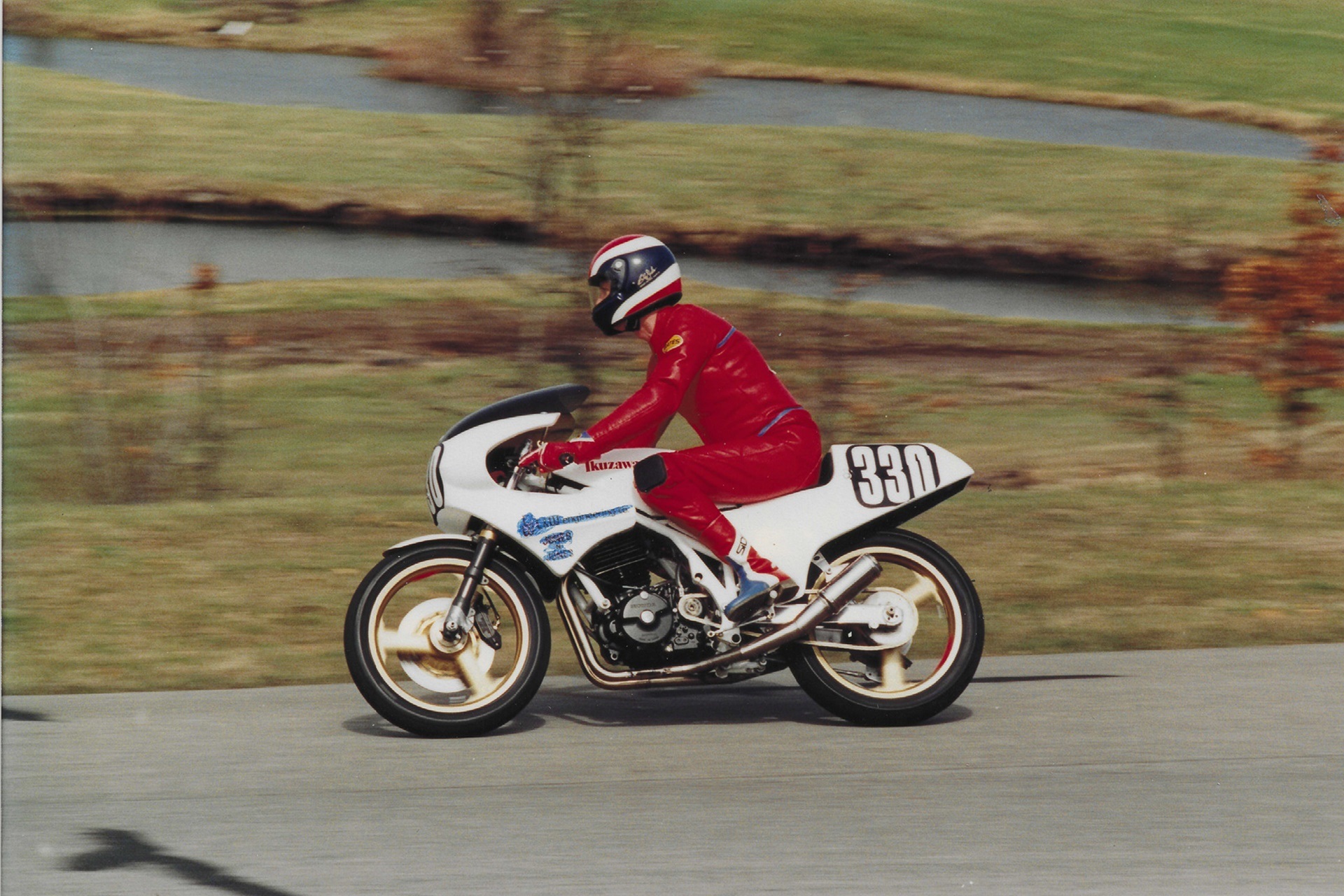 Esta icónica Supermono está a la venta: Honda TH1R Ikuzawa-Harris de 1988