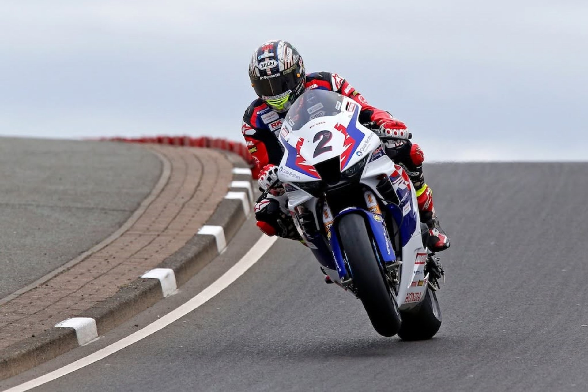 John McGuinness IOMTT Isla de Man