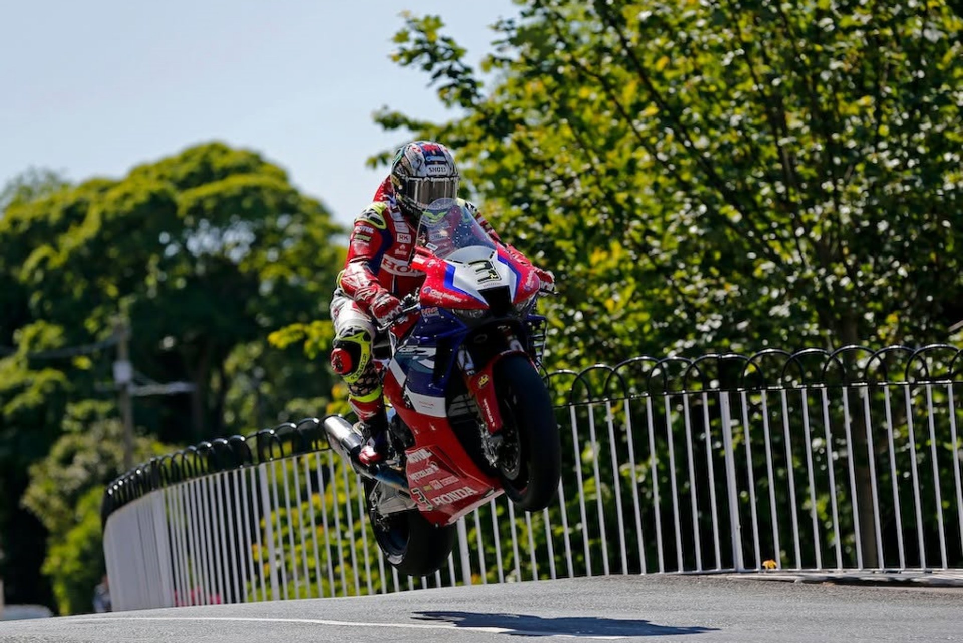 John McGuinness IOMTT Isla de Man