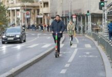 La ciencia lo confirma: los patinetes eléctricos son más peligrosos que las motos