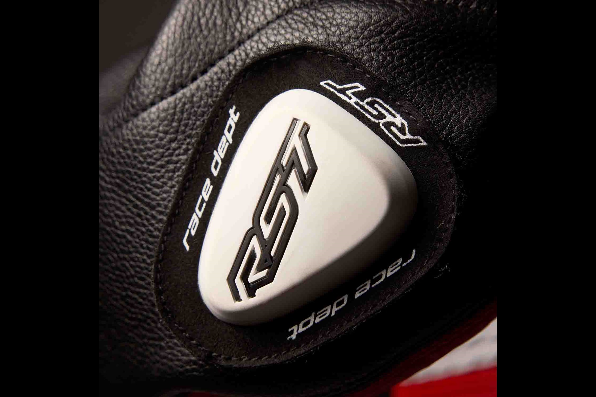 RST Race Collection: una gama desarrollada para vivir la moto desde su lado más deportivo