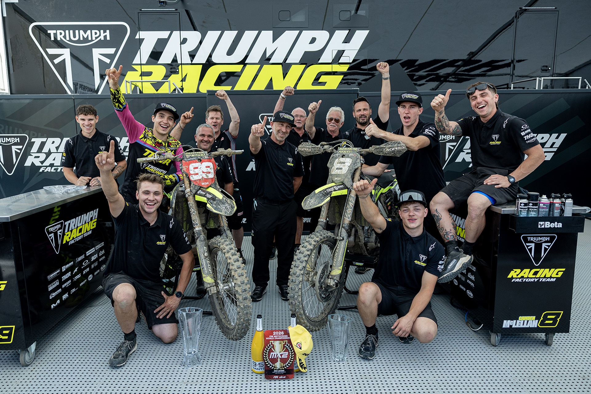 Guillem Farrés y Triumph Factory Racing darán el salto juntos a MXGP en 2027