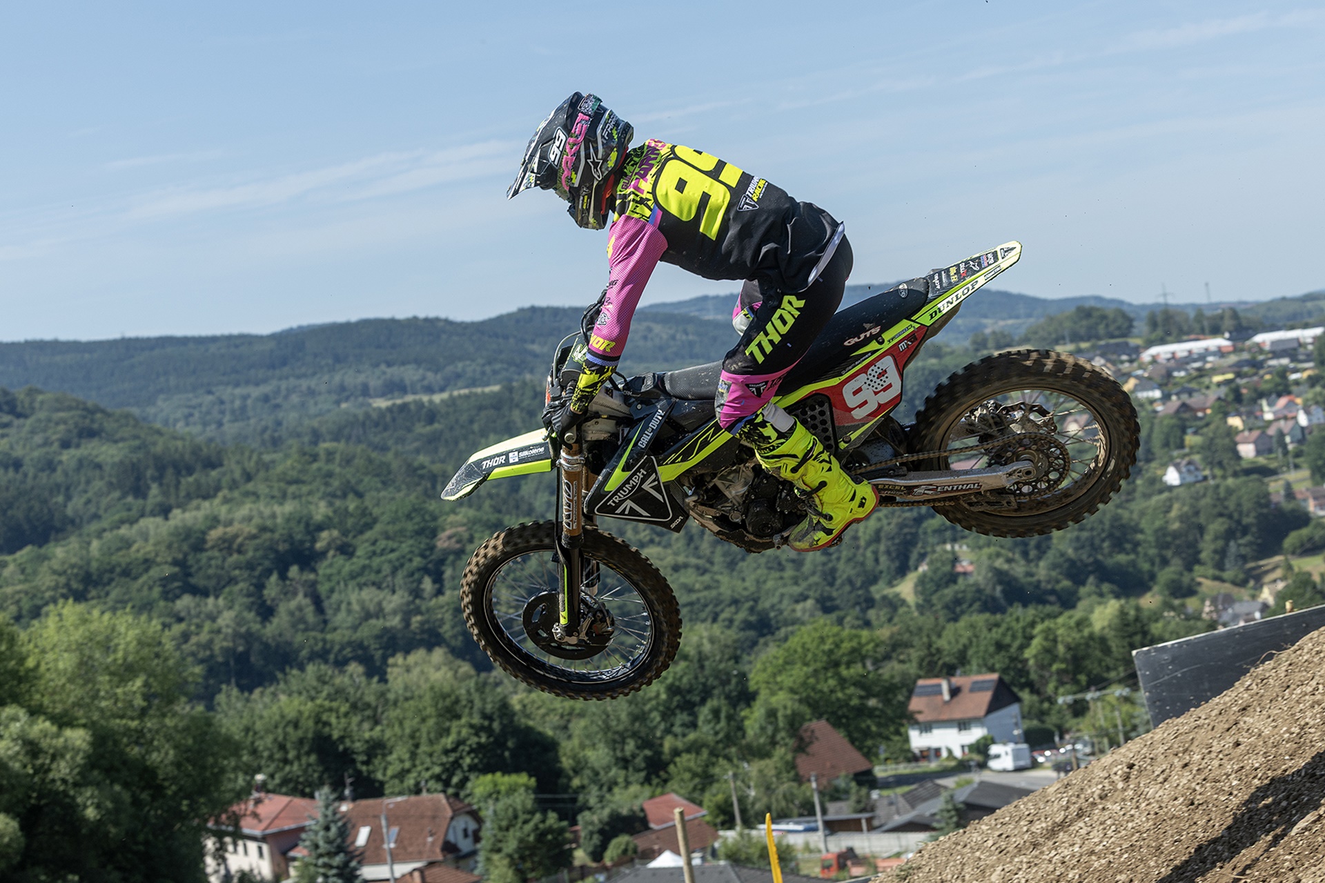 Guillem Farrés y Triumph Factory Racing darán el salto juntos a MXGP en 2027