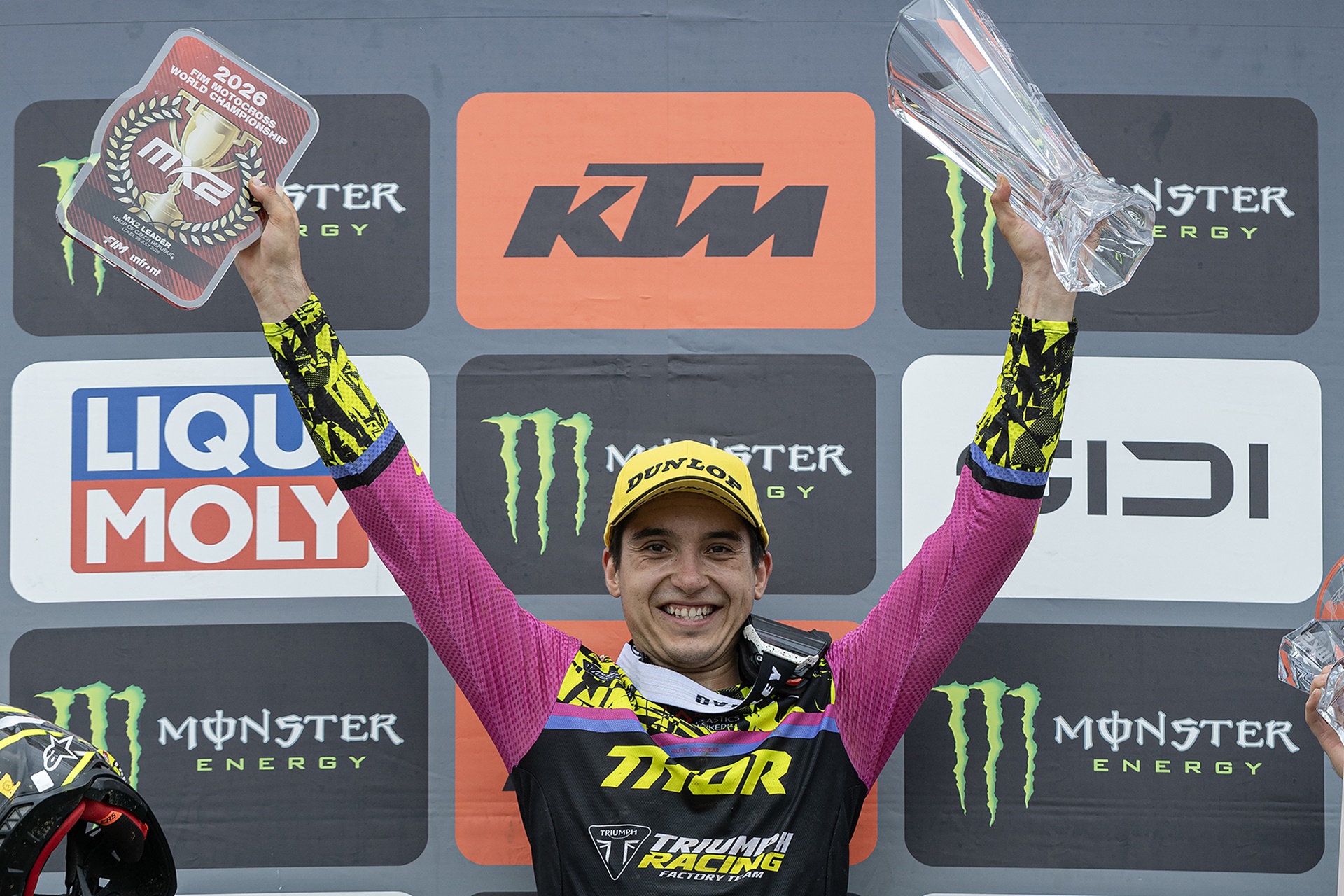 Guillem Farrés y Triumph Factory Racing darán el salto juntos a MXGP en 2027