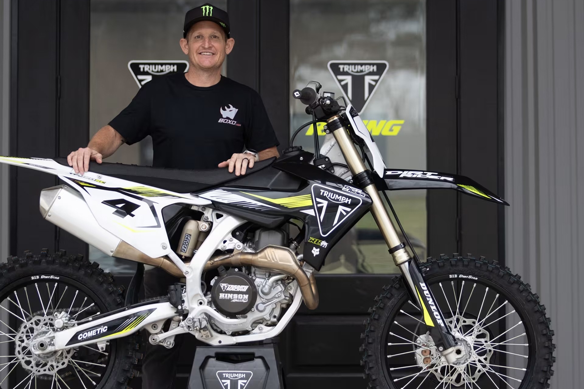 Triumph “Ride with Legends”: un evento irrepetible con Ricky Carmichael e Iván Cervantes como “plato fuerte”