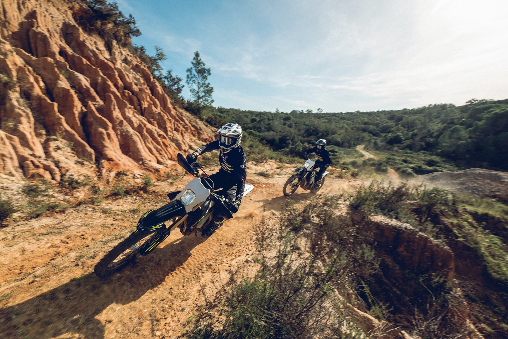 Triumph “Ride with Legends”: un evento irrepetible con Ricky Carmichael e Iván Cervantes como “plato fuerte”