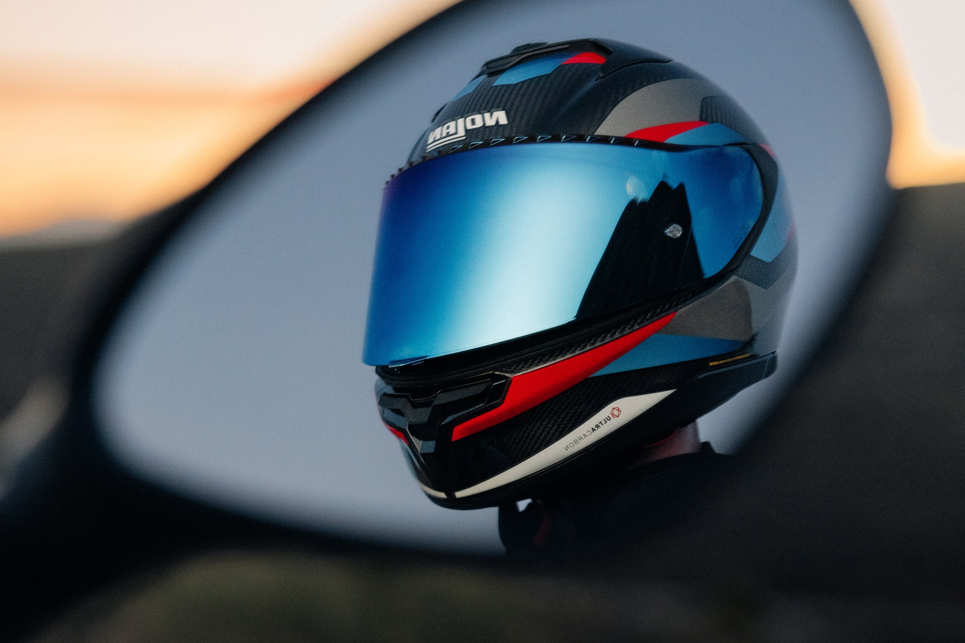 Nolan X-904 UC - Ultra Carbon