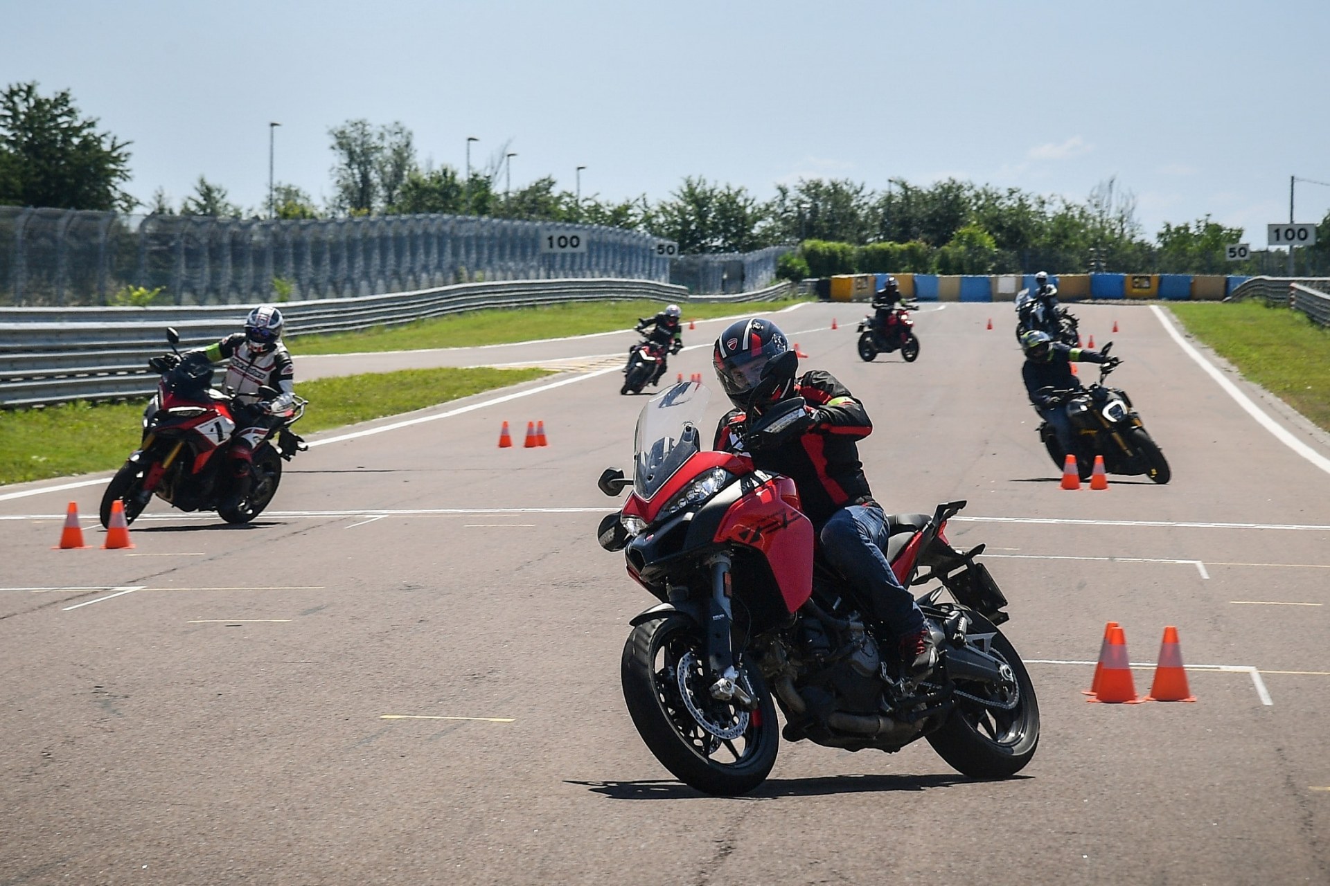 ONU y motoristas