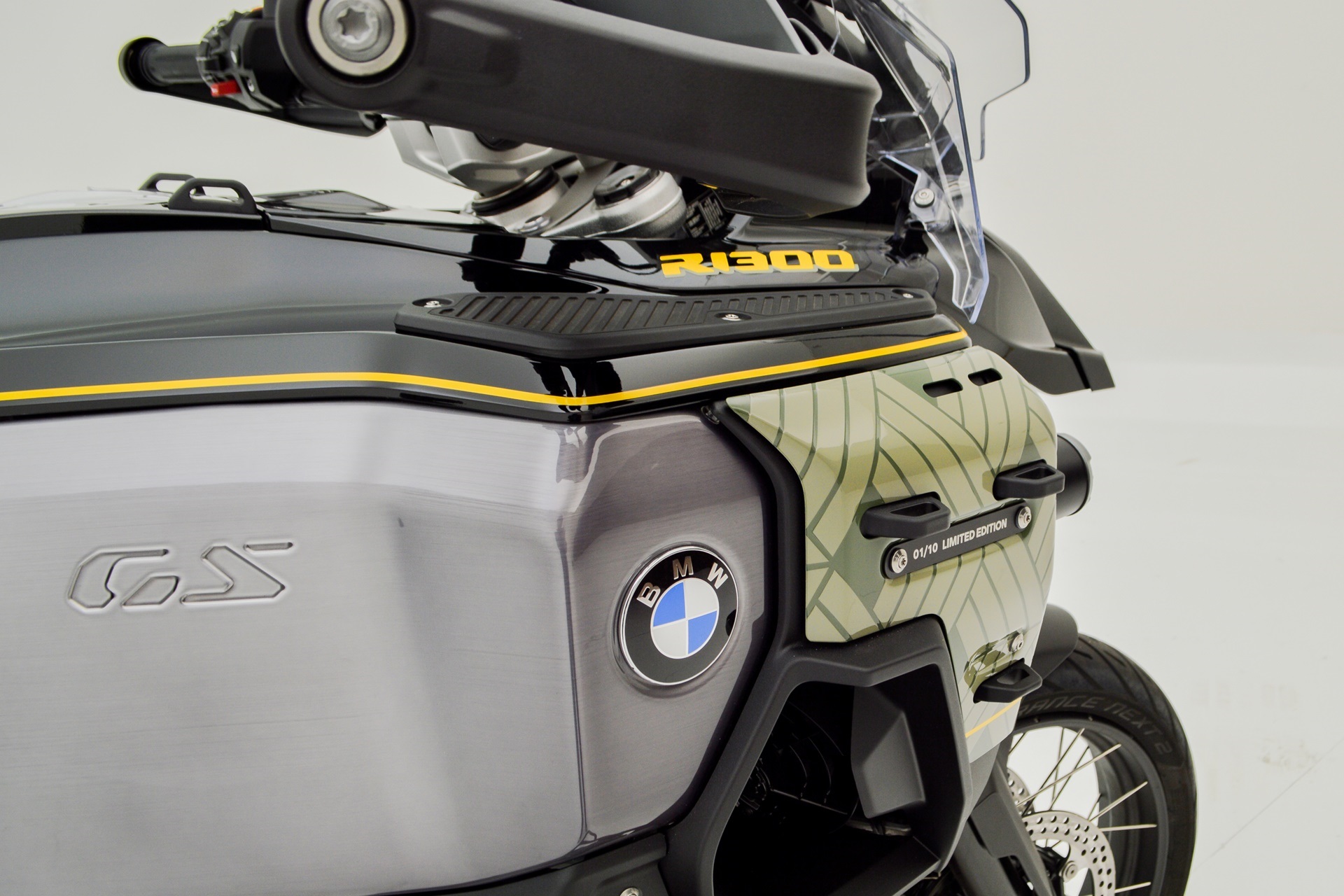 BMW Motorrad lanza una edición limitada de su R 1300 GS Adventure para festejar un aniversario muy especial