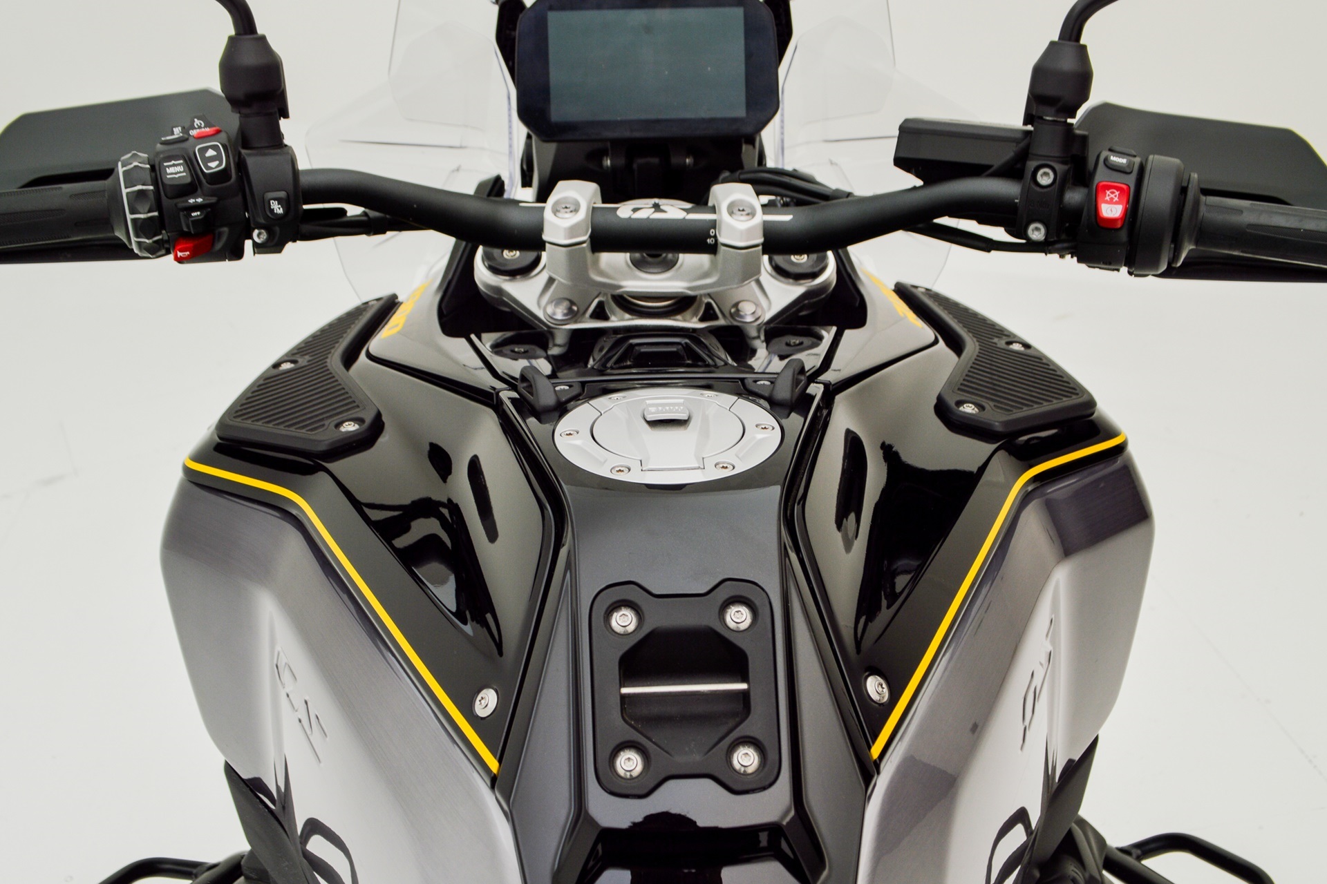 BMW Motorrad lanza una edición limitada de su R 1300 GS Adventure para festejar un aniversario muy especial
