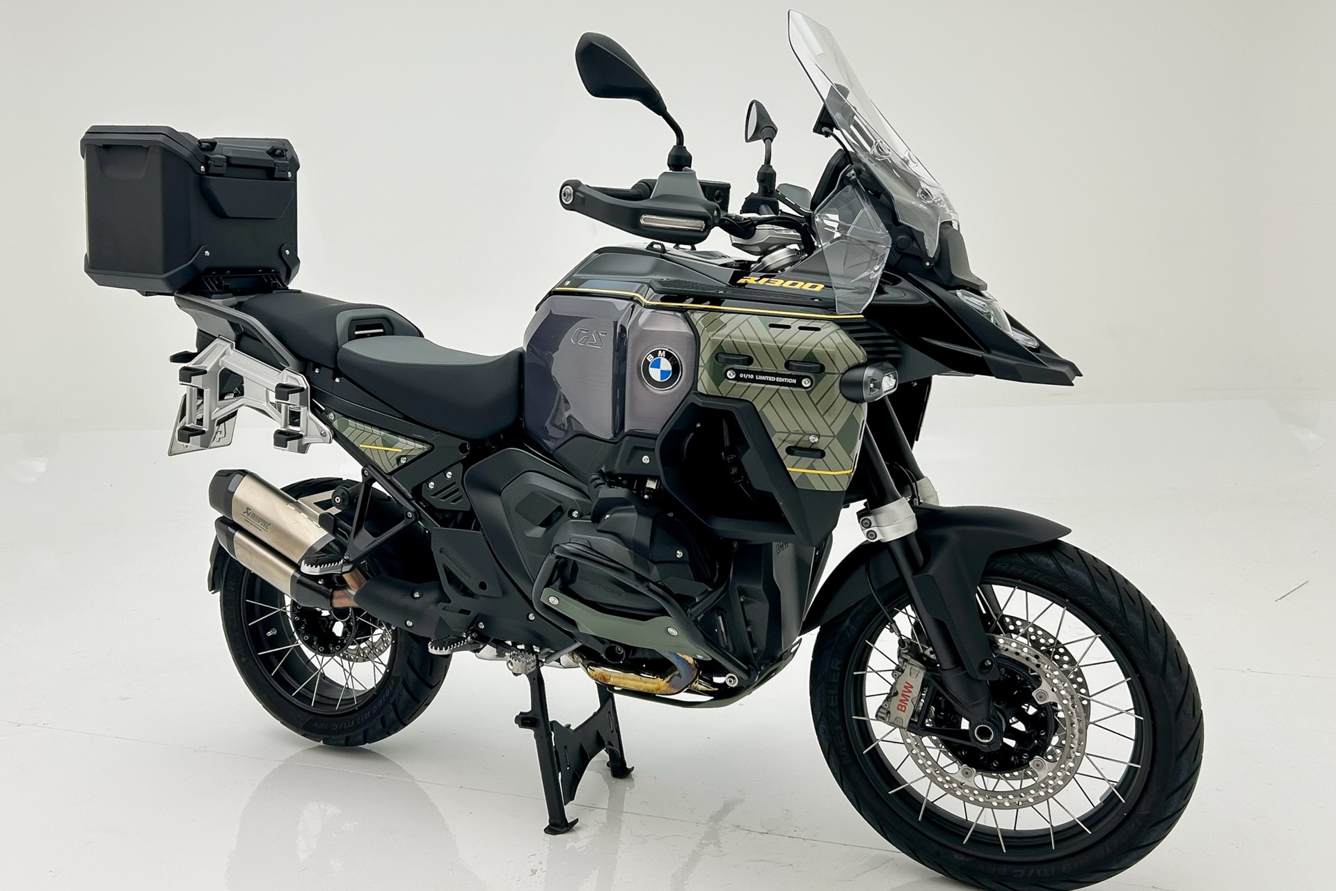 BMW Motorrad lanza una edición limitada de su R 1300 GS Adventure para festejar un aniversario muy especial