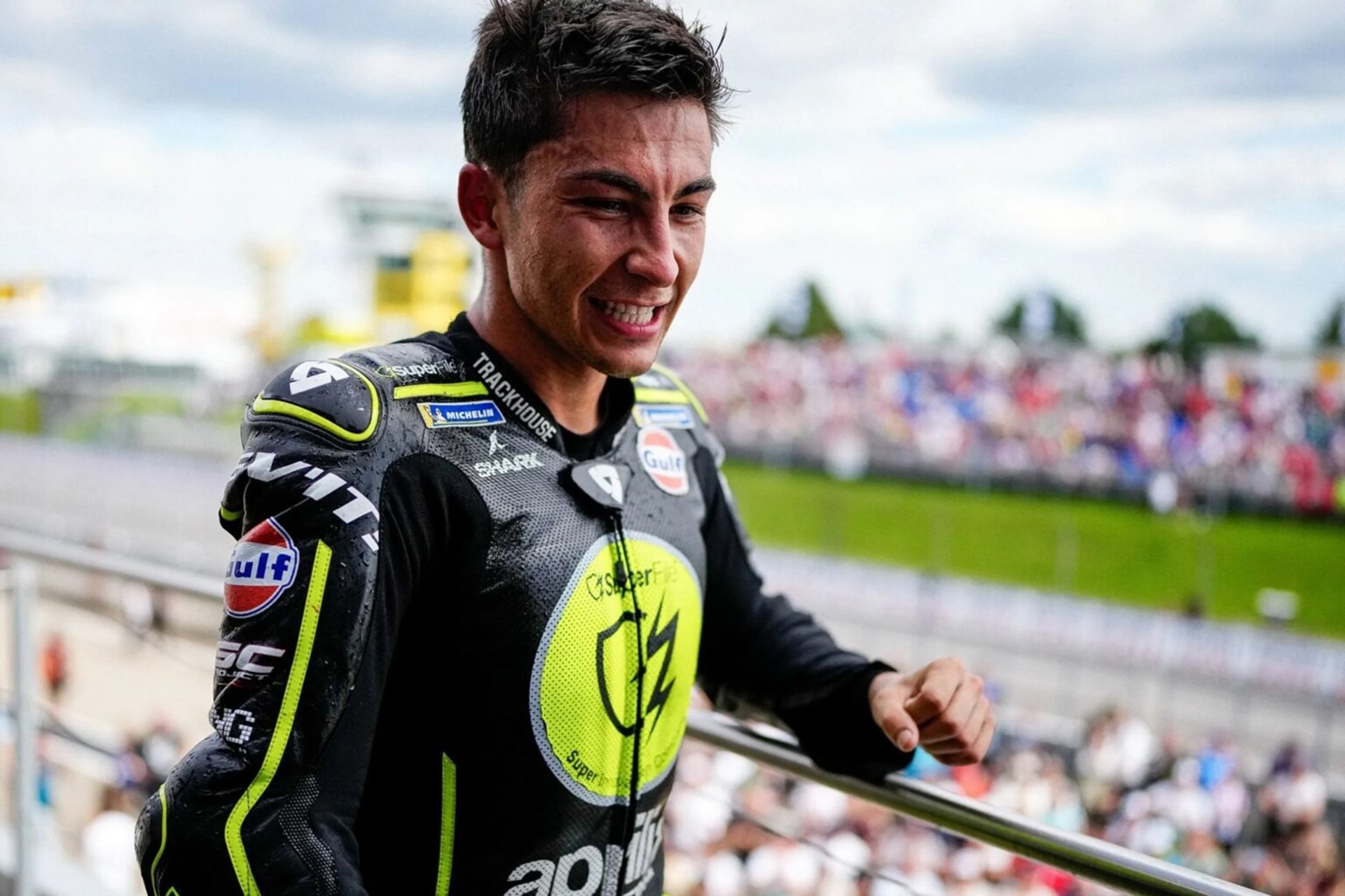 Si tu sueño es ser piloto de carreras el Trackhouse MotoGP podría tener la oportunidad laboral que estabas esperando