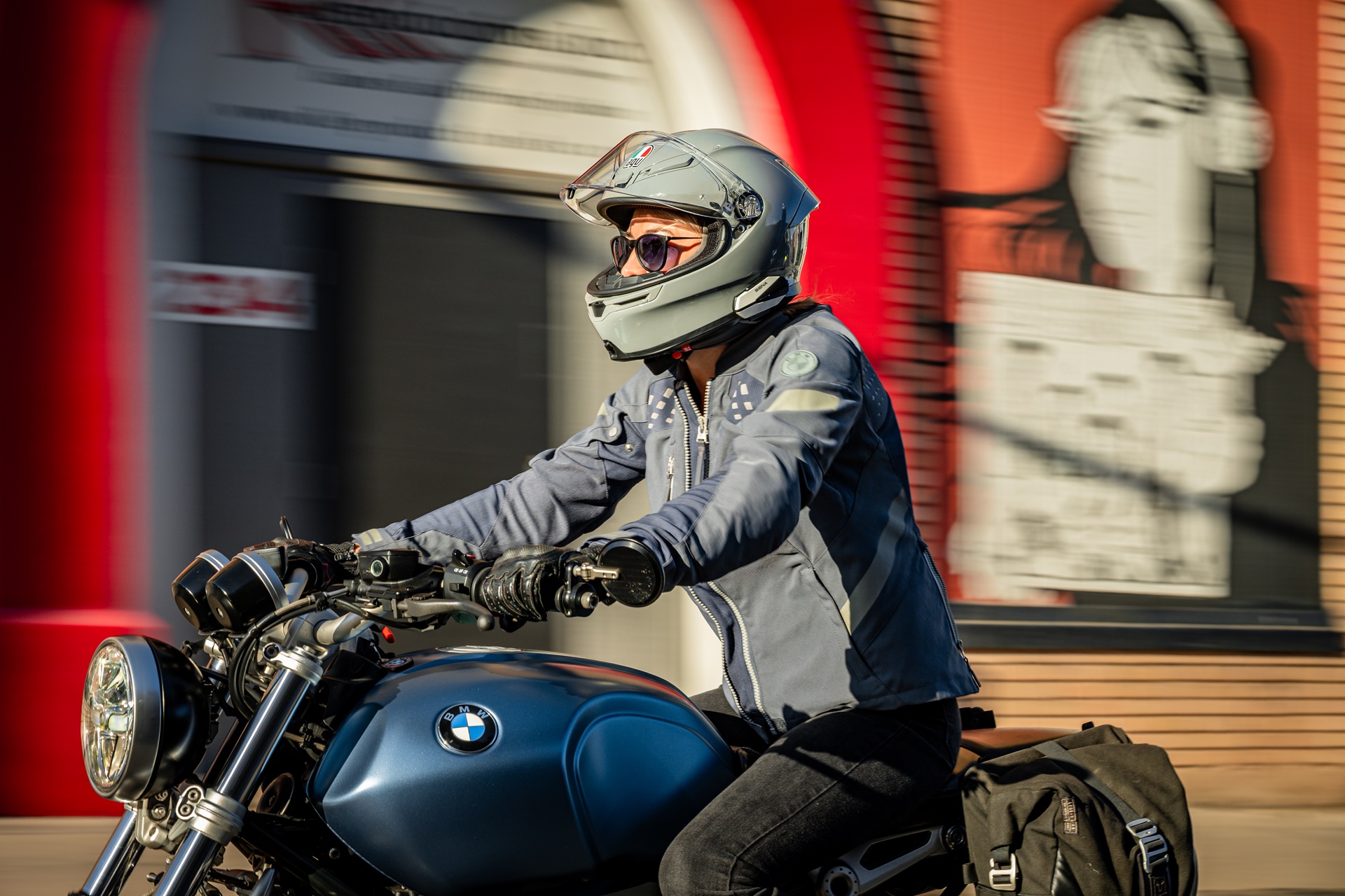 Sena lanza su nueva gama Apex con batería intercambiable