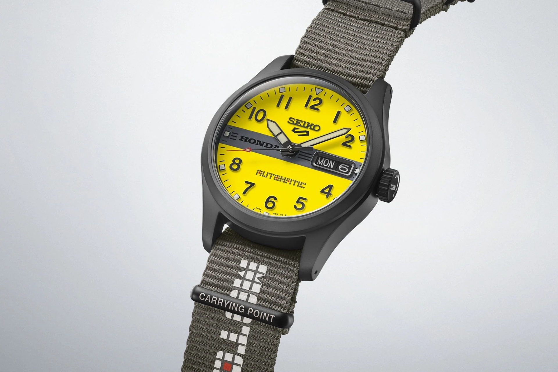 Seiko 5 Sports Motocompo: un reloj homenaje práctico y ultracompacto
