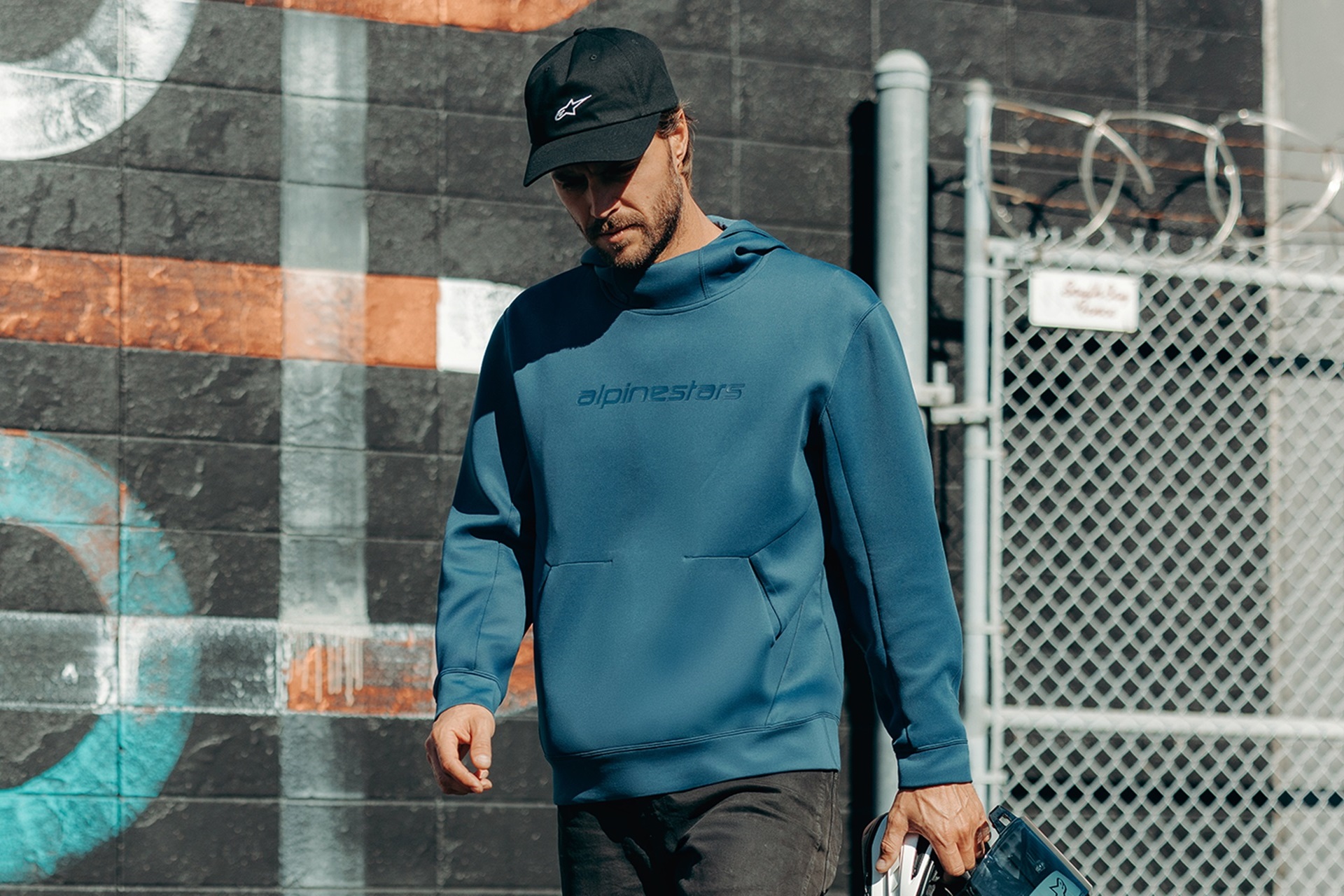 Alpinestars marca la pauta con su nueva colección de ropa deportiva otoño 2026