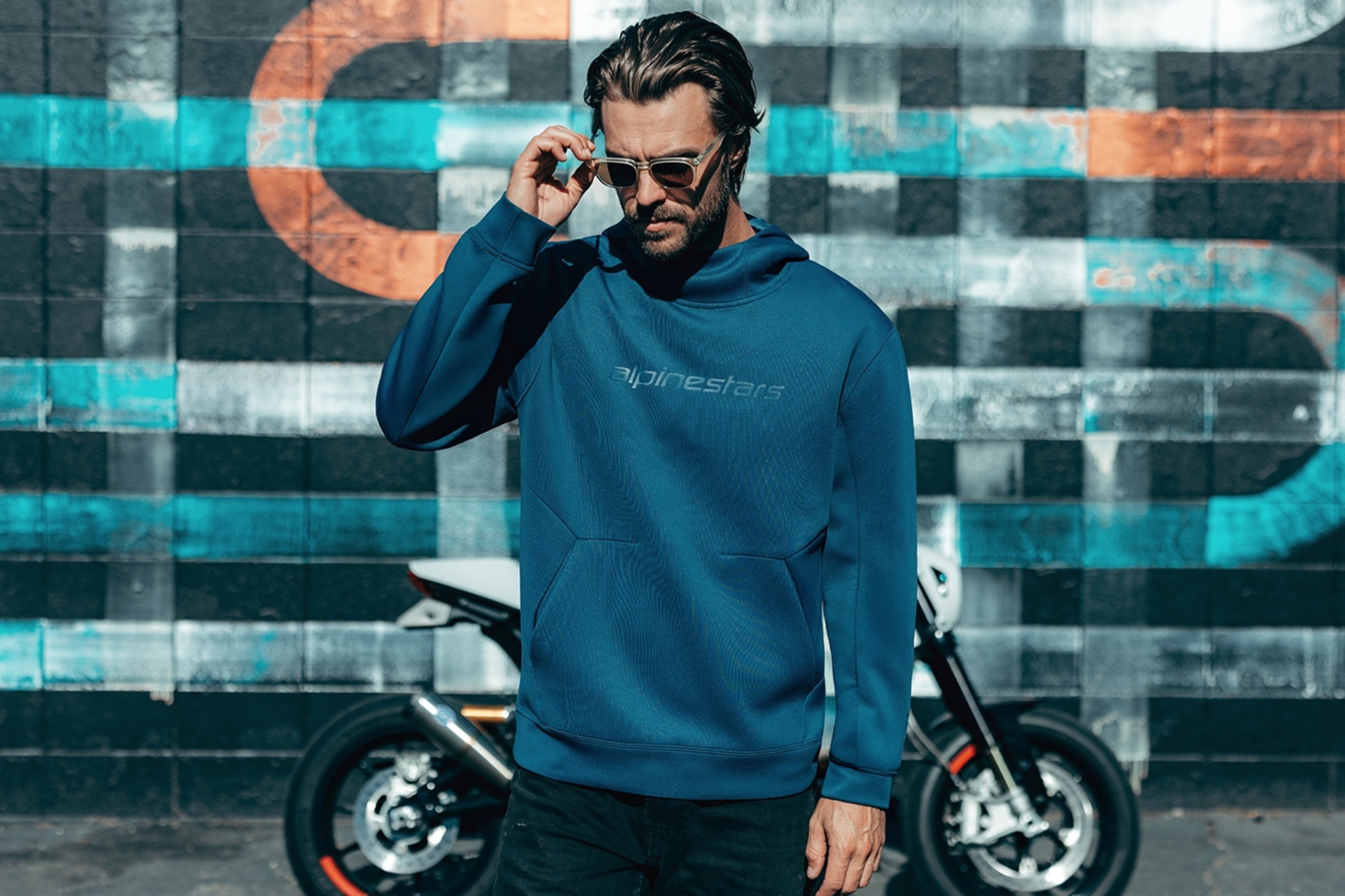 Alpinestars marca la pauta con su nueva colección de ropa deportiva otoño 2026