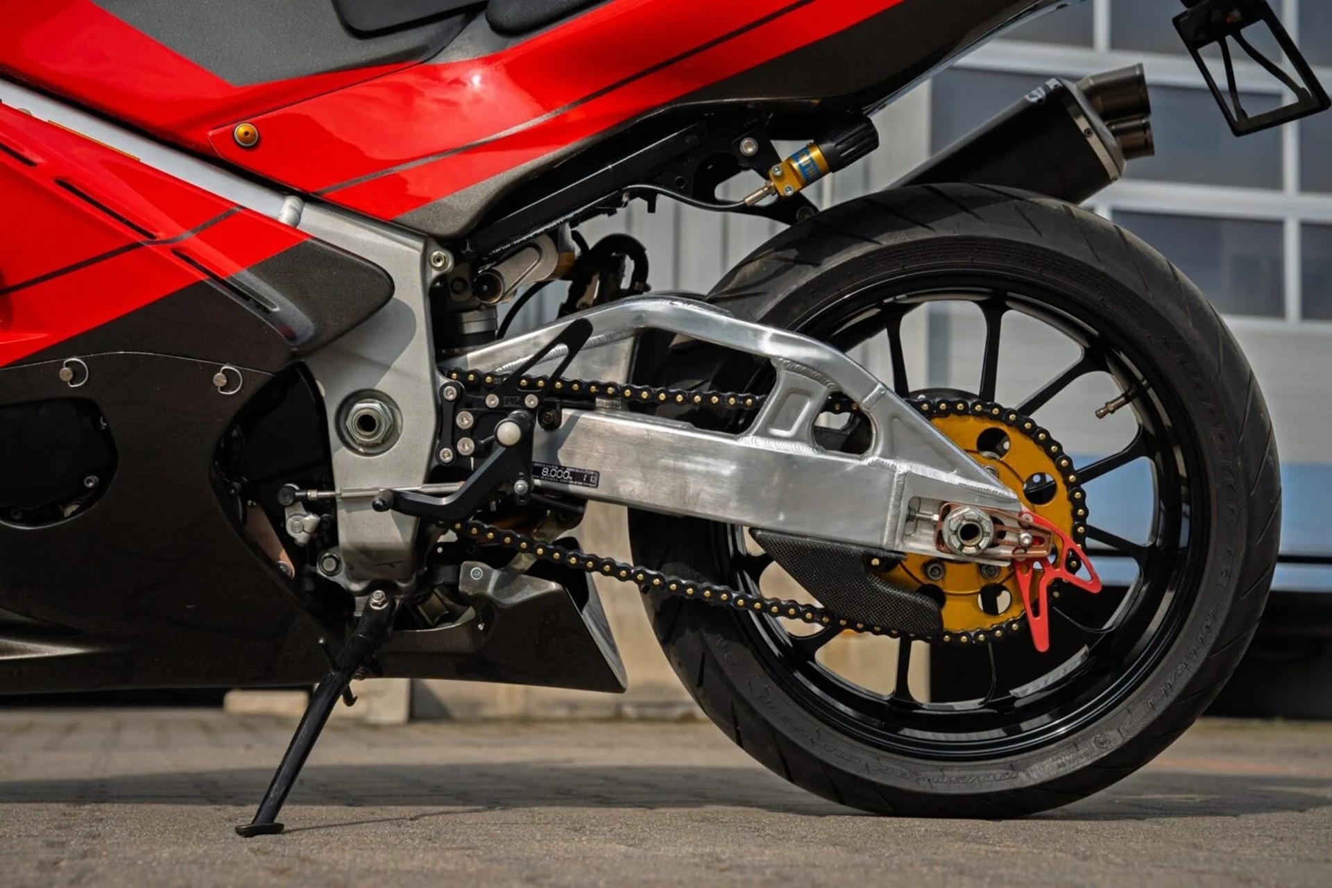 Moto de ensueño a la venta: Yoshimura Tornado S-1 2002