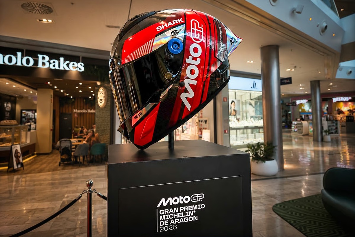 Puerto Venecia calienta motores para el Gran Premio Michelin de Aragón