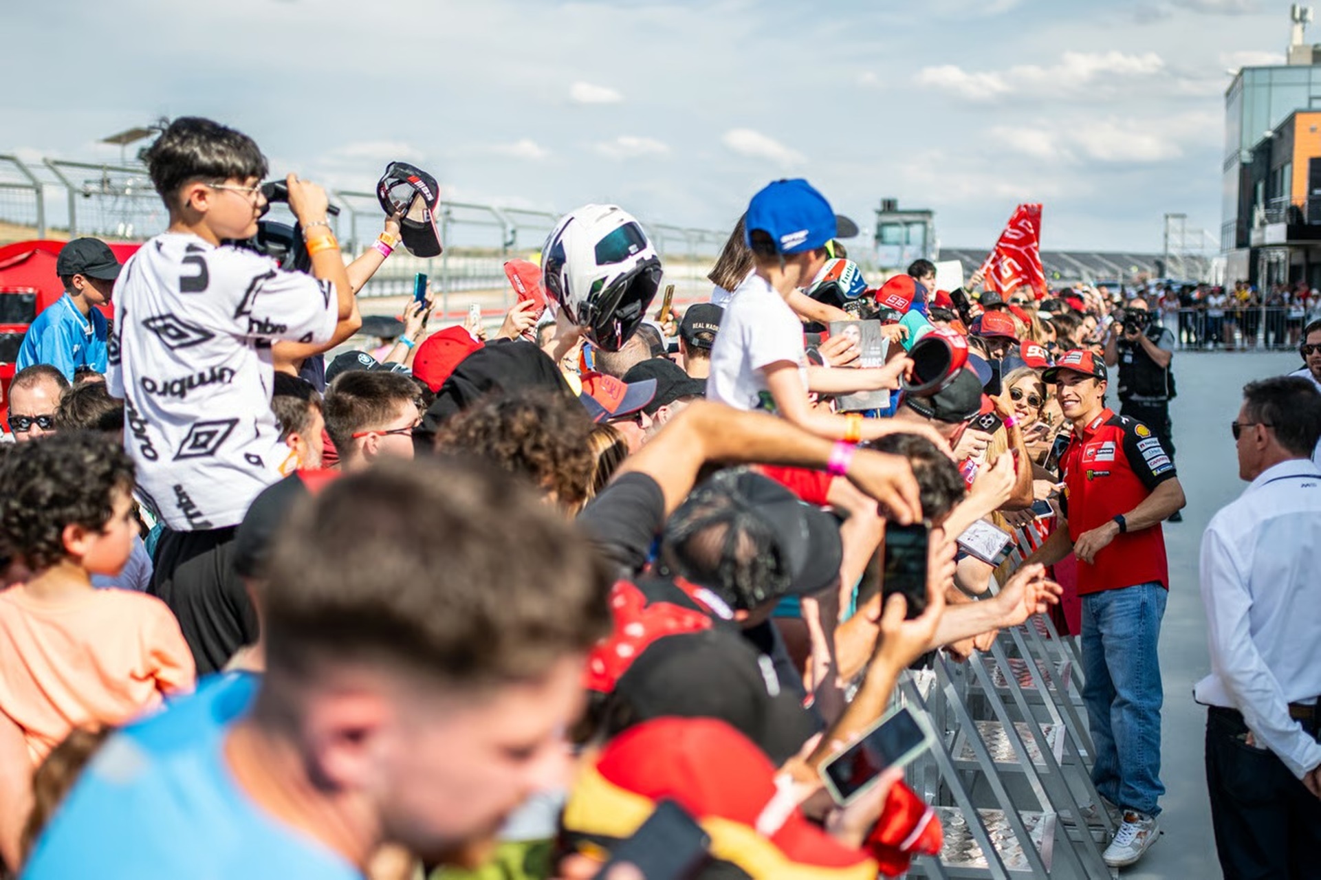 La “Gran Caravana” de MotoGP empieza a desplegarse en MotorLand