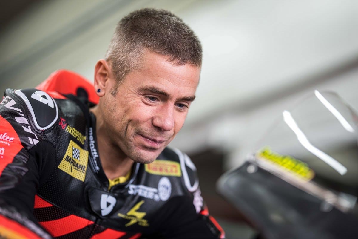 Álvaro Bautista todavía no tiene asegurado su futuro en el WSBK