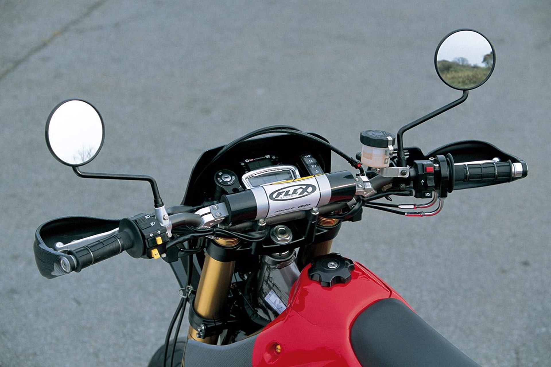 Yoshimura M450R: La Supermotard definitiva fue inventada hace más de décadas