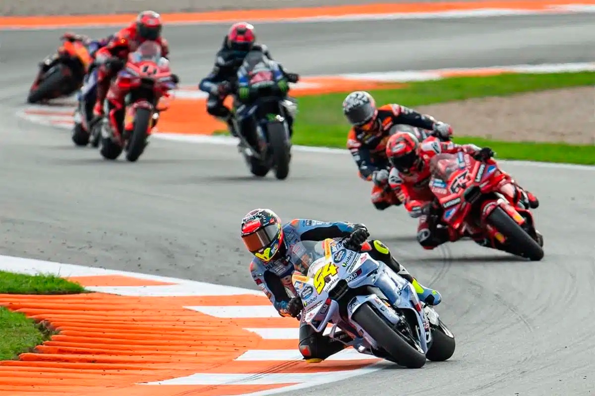 Fermín Aldeguer amplía hasta 2028 su vinculación deportiva con Ducati Corse