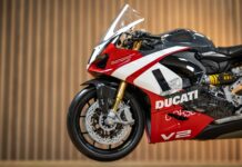Panigale V2 Superquadro Final Edition: ahora en una exclusiva maqueta a escala 1:4