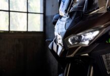 Kawasaki amplía sus horizontes comerciales con una Versys 900 de nueva factura para 2027