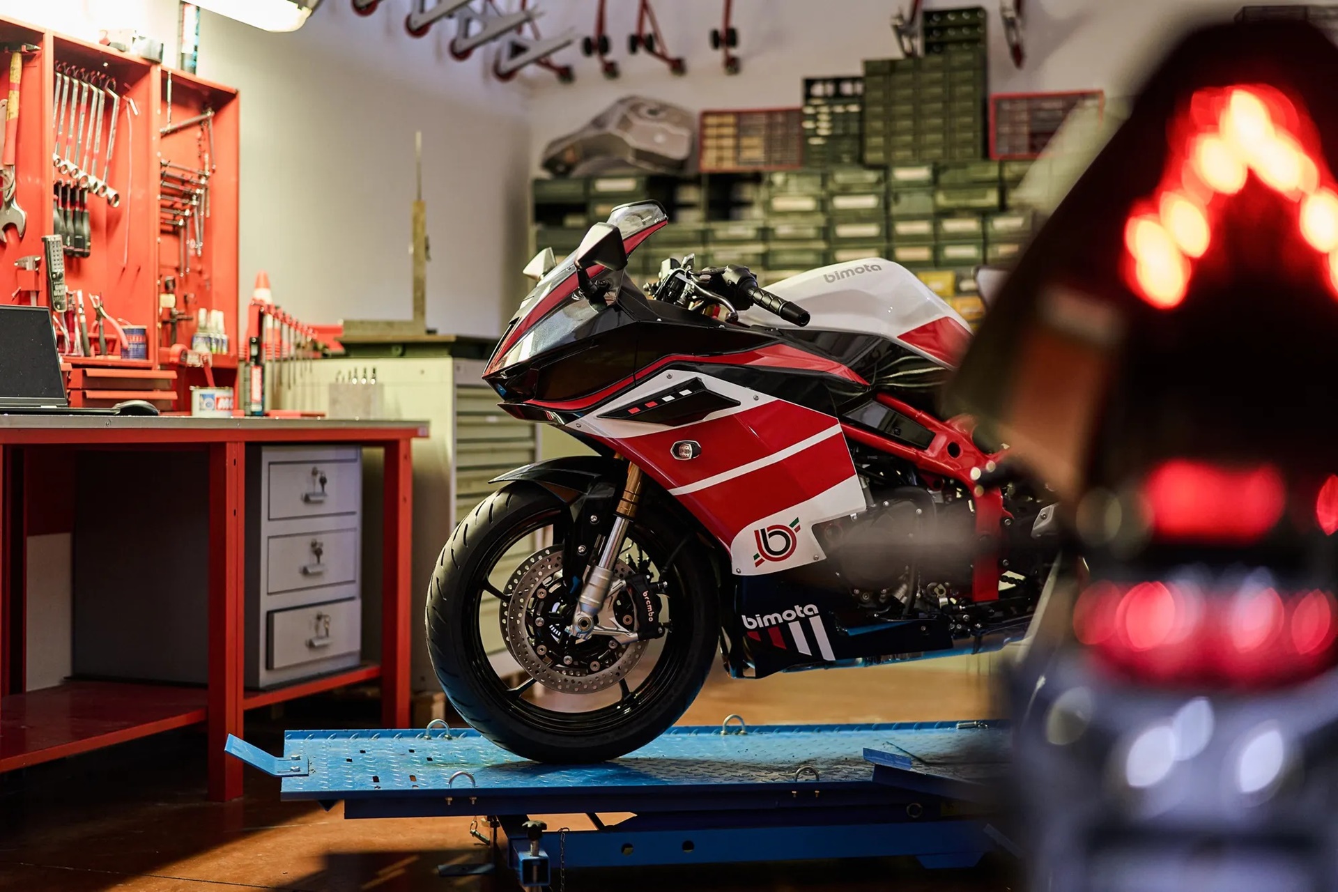 La gama Bimota KB399 aterriza en los concesionarios oficiales de la marca