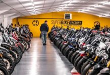 Además de las motos sin vender había motos vendidas, cedidas…