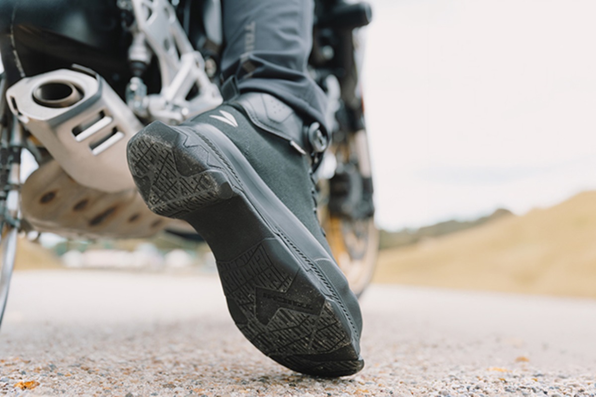 Nuevas zapatillas RS Taichi RSS017: Para montar en moto cómodamente aunque no “demos la altura”