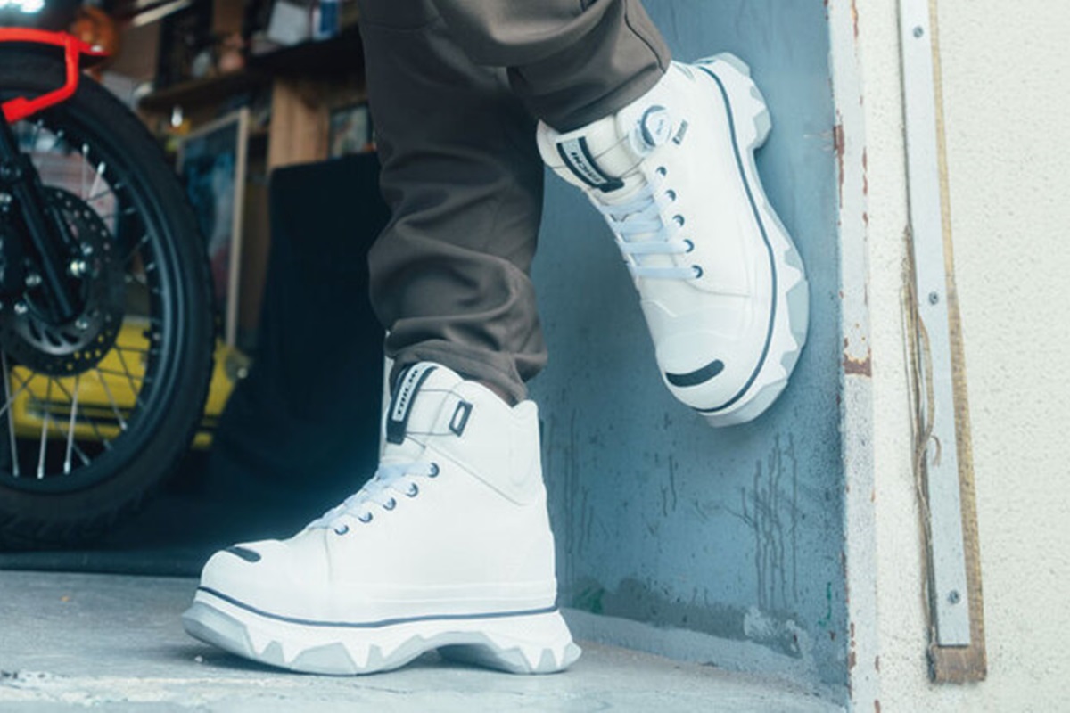 Nuevas zapatillas RS Taichi RSS017: Para montar en moto cómodamente aunque no “demos la altura”