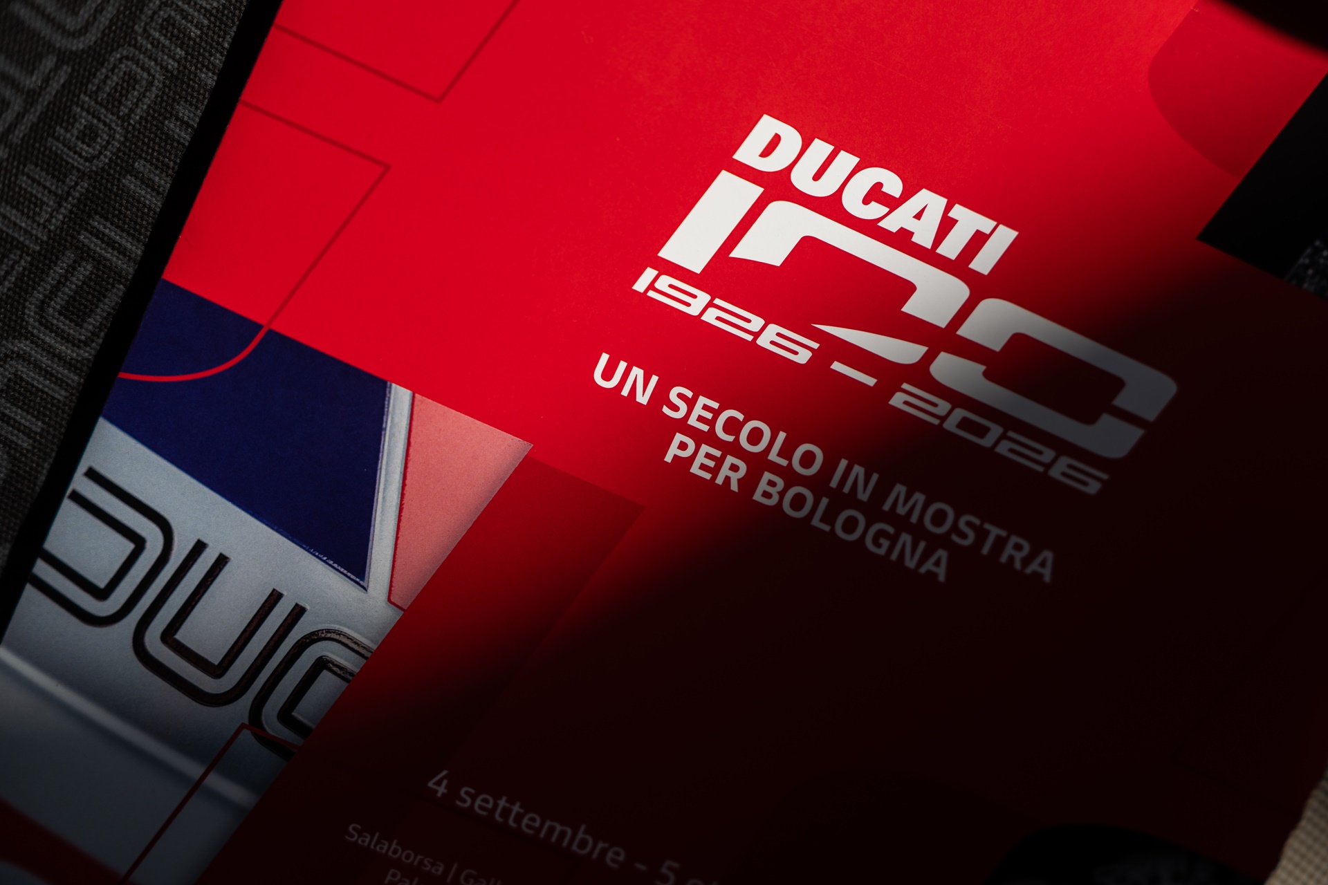 Ducati, con motivo del centenario, lleva la identidad de la empresa al corazón de Bolonia
