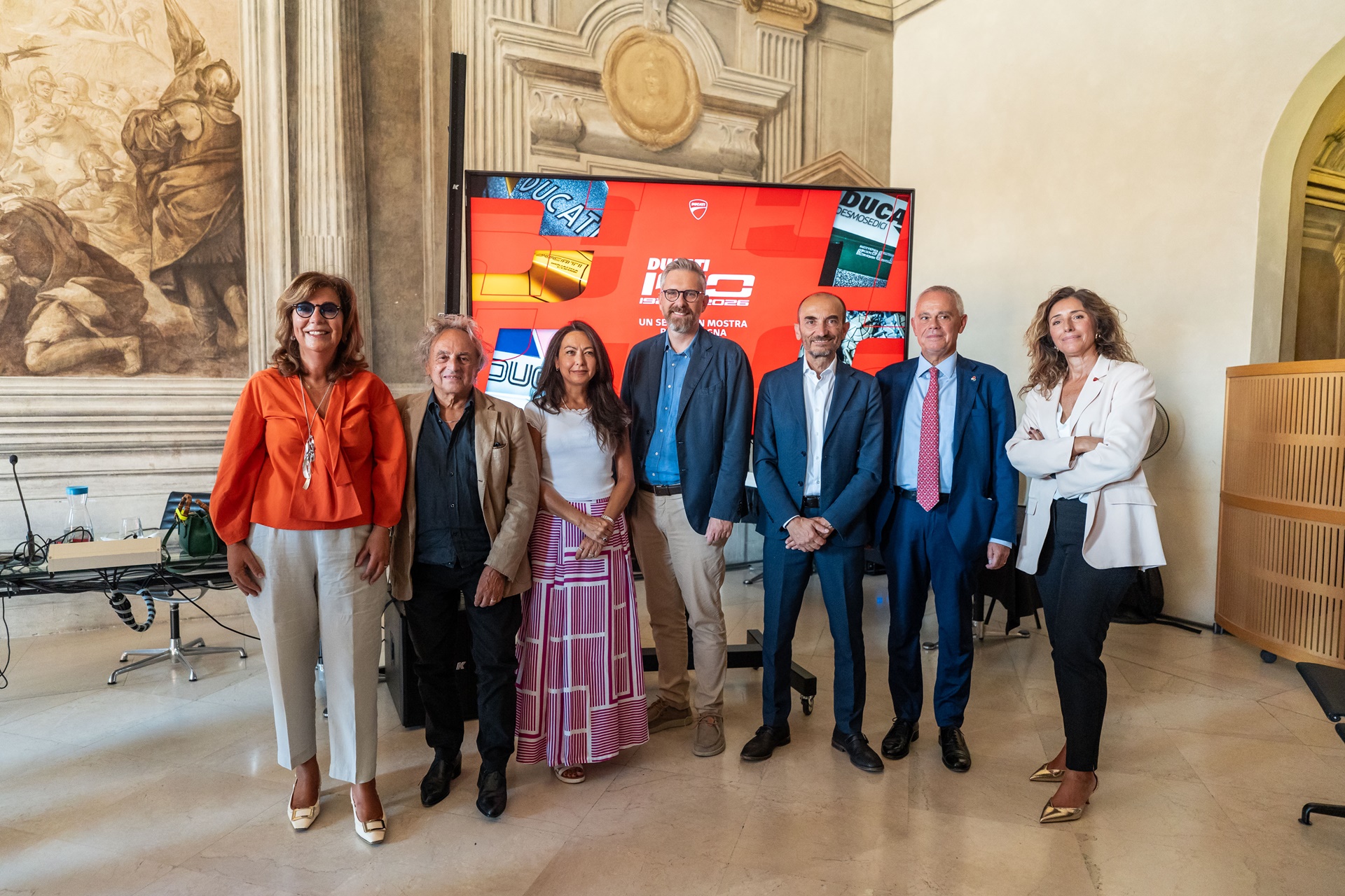 Ducati, con motivo del centenario, lleva la identidad de la empresa al corazón de Bolonia