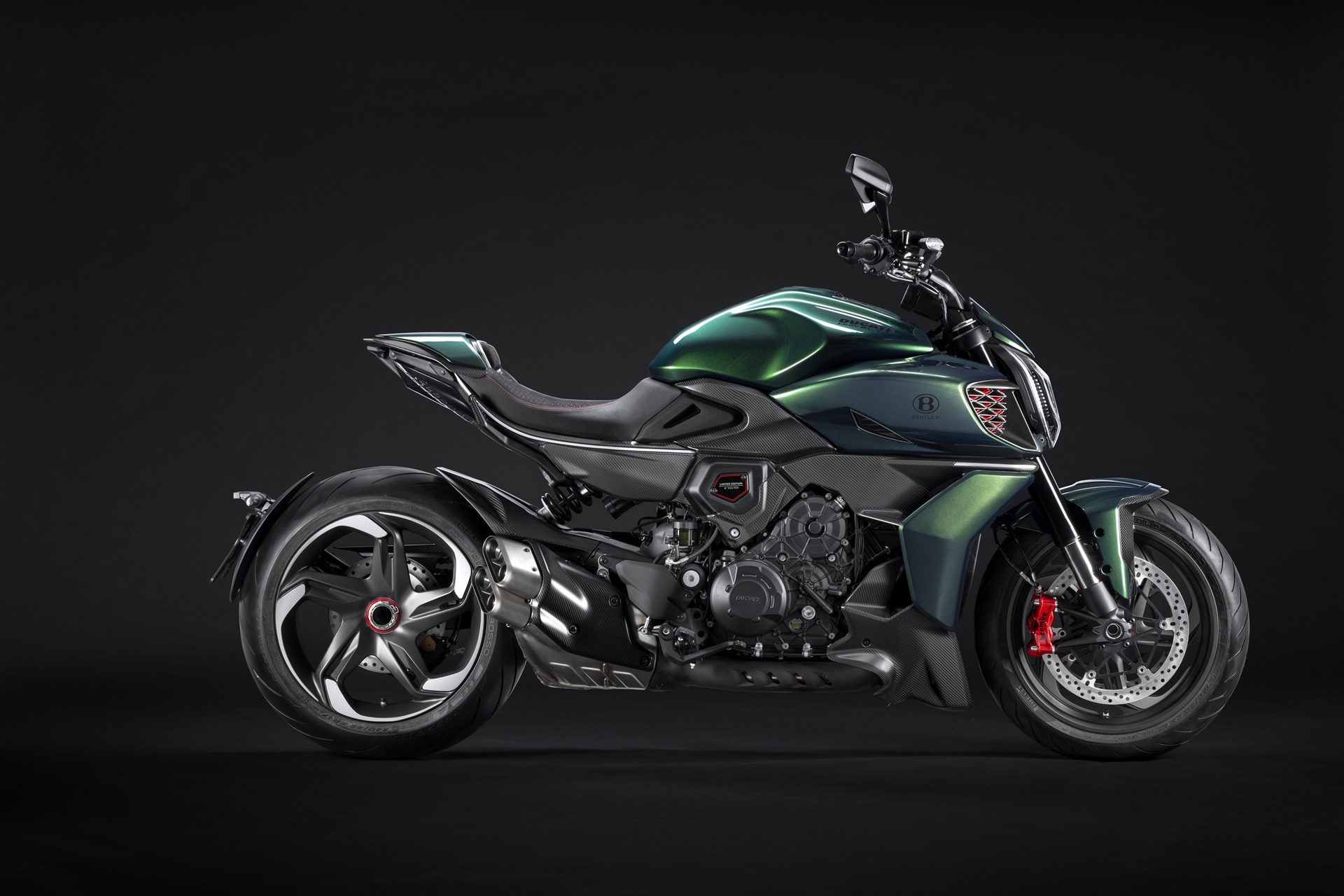 Nueva “Diavel for Bentley” confirmada para 2027