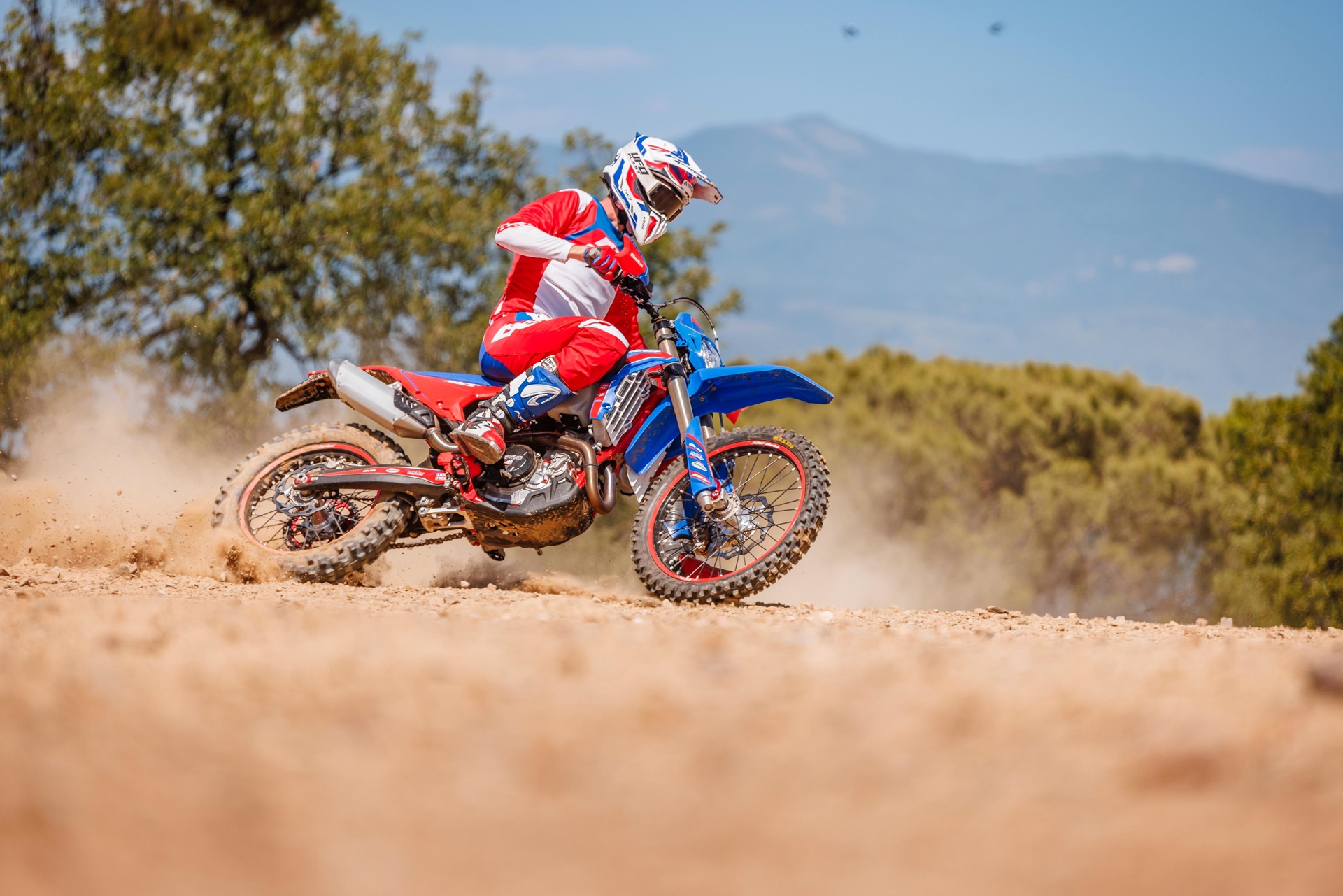 Gama Betamotor RR RACE MY 2027: Destinada a satisfacer las necesidades de los pilotos más exigentes
