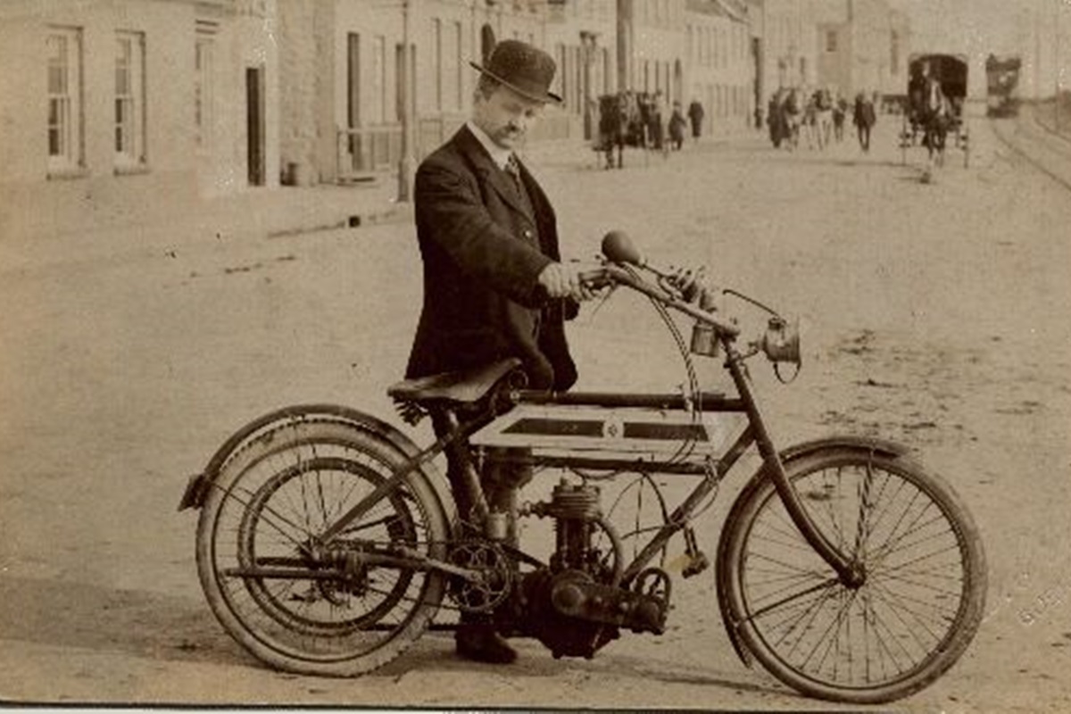 Millard Motorcycles, con 130 años de historia, es probablemente la tienda de motos más antigua del mundo