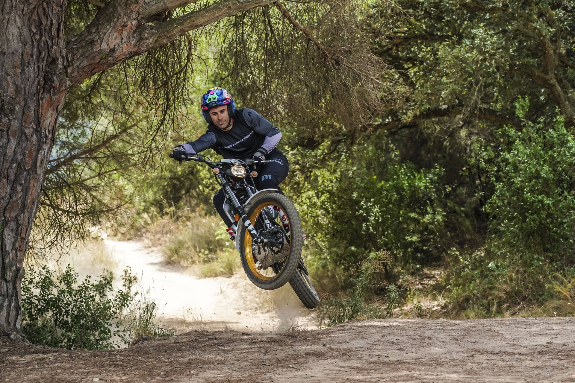 Montesa estrena nuevas decoraciones en su renovada gama 2027