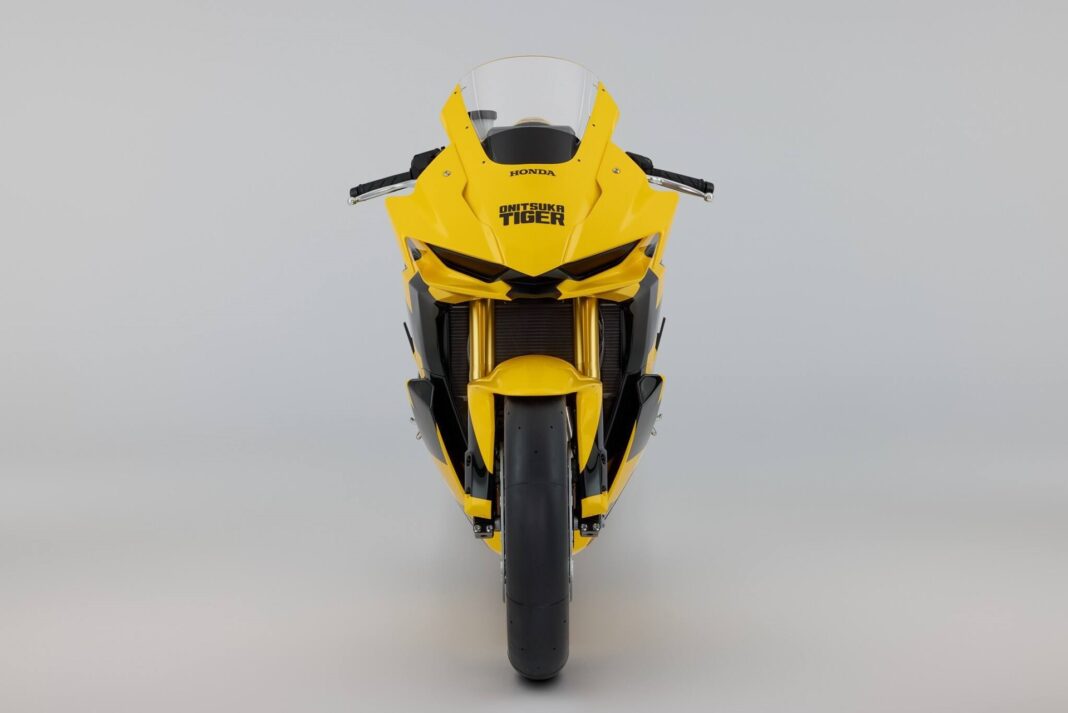 Honda y Onitsuka Tiger presentan un concept muy especial desarrollado sobre ¿una CB750 Hornet?