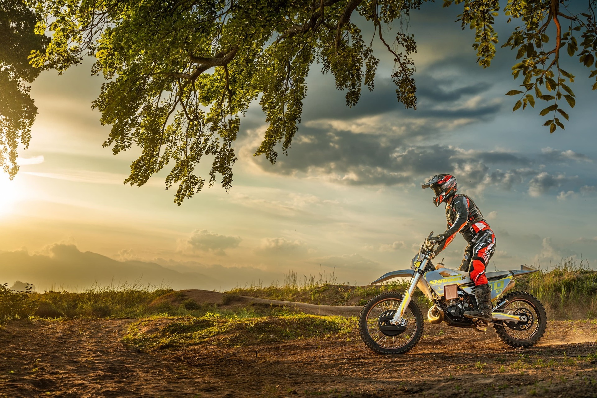 Sharmax Motors anuncia la apertura de su primer showroom en Barcelona
