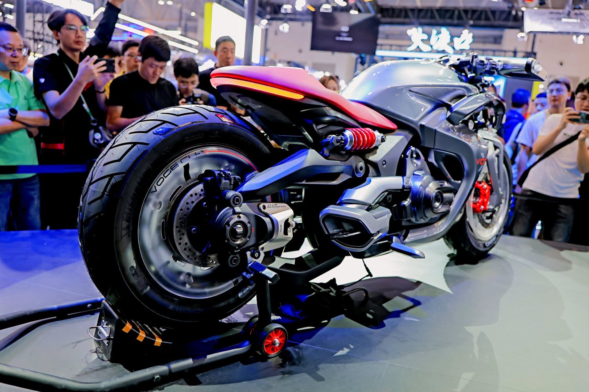 Voge CU-X Hybrid Concept: “Una visión audaz para el futuro de la movilidad sobre dos ruedas”