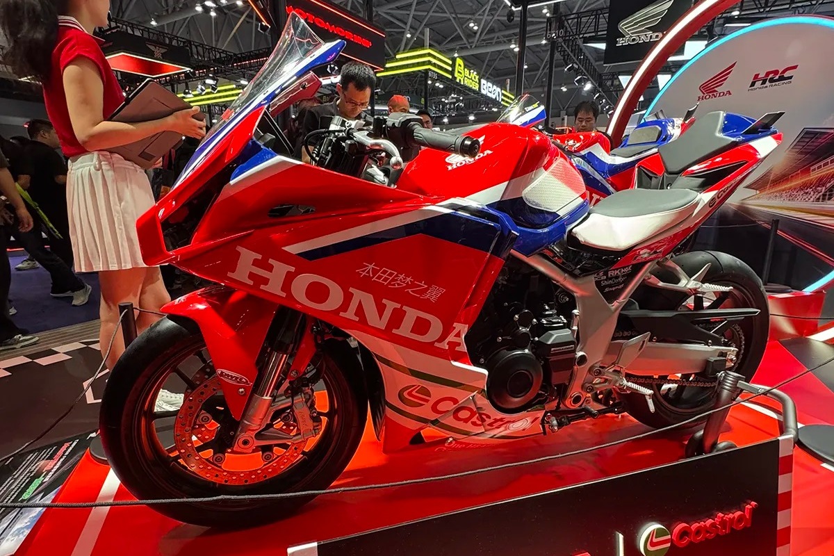“CBR500R FOUR Racing Color”: Honda presenta un concept a imagen y semejanza de la RC213V de MotoGP