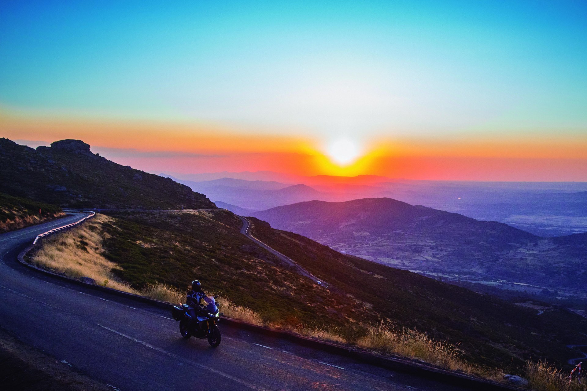 Carreteras secundarias rutas de España para motos